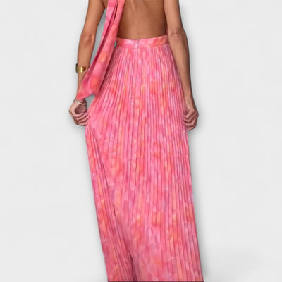 Seraphina - Elegante vestido de maxi plisado con escote en V y cuello halter