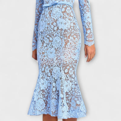 Freya - Elegante vestido midi de encaje floral