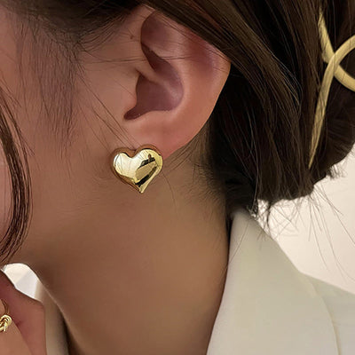 Pendientes de corazón elegantes