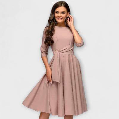 Elegante vestido tipo swing