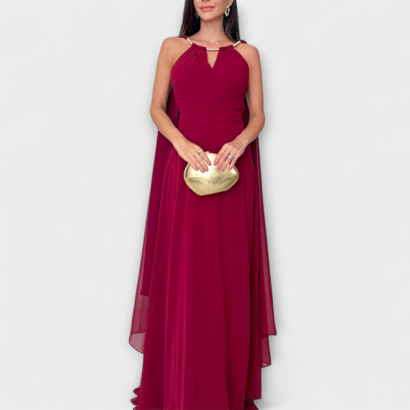 Mabel - Elegante vestido maxi con mangas de capa y alta abertura