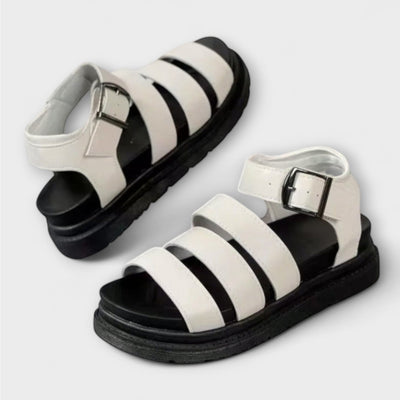 Renee – Sandalias con múltiples correas y hebilla